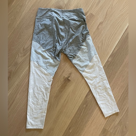 Outdoor Voices 7/8 Springs Leggings - Picture 3 of 4